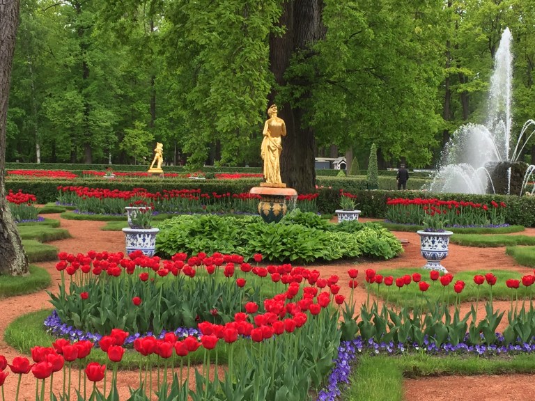 Statues &amp; Fountain at Lower Peterhof Gardens
